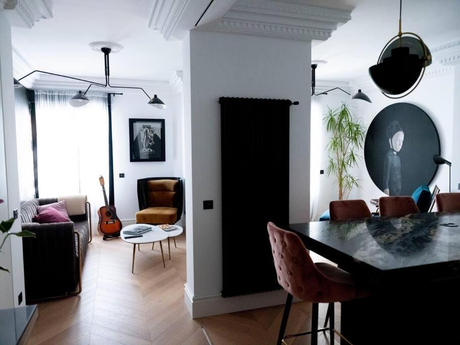 Luxury Apartment In Gran Via Madrid Luaran gambar